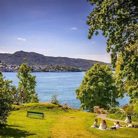 High Standard Spacious Near Bryggen Holiday home