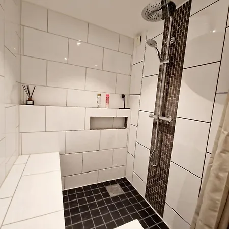High Standard Spacious Near Bryggen Берген