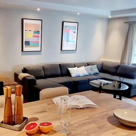 High Standard Spacious Near Bryggen * Берген